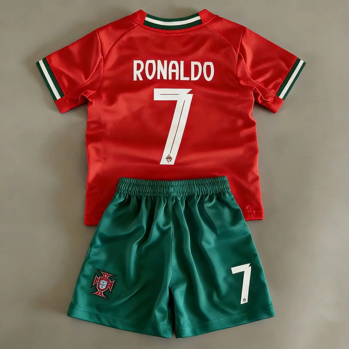 Portugal 27 T tooth-red No. 7 (green pants) / 90 cm (recommended 80-90 cm) size 14 (15-17KG)