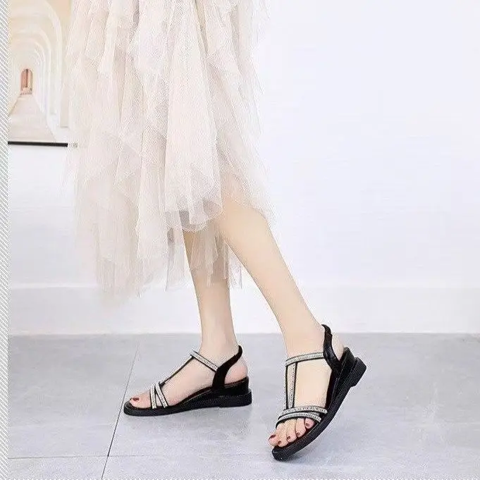 Black / 38