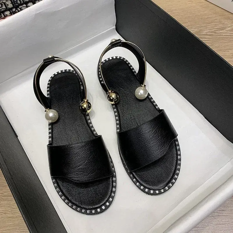 Black / 38