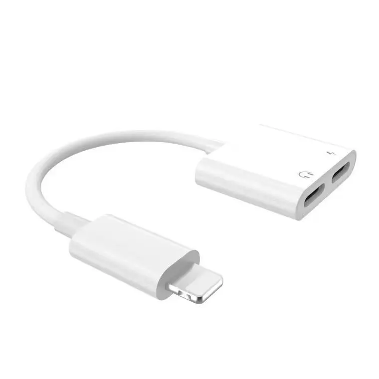 alt="Lightning Audio & Charging Adapter for iPhone – একই সাথে চার্জিং ও মিউজিক প্লেব্যাকের জন্য 2-in-1 লাইটনিং অ্যাডাপ্টার"