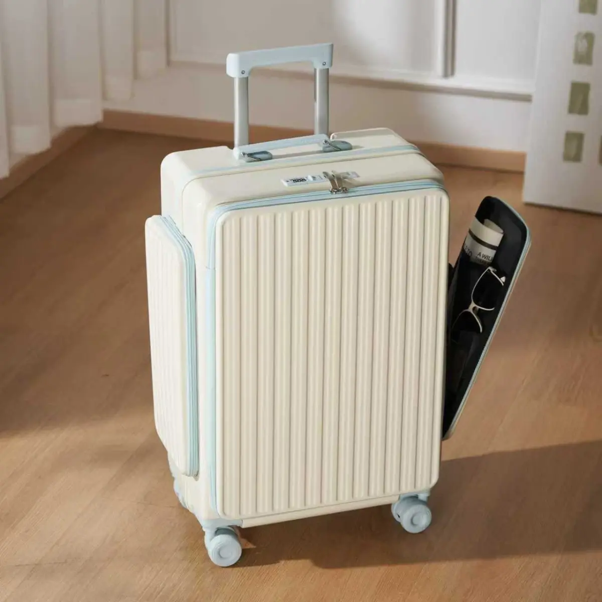 White and Light Blue / 20