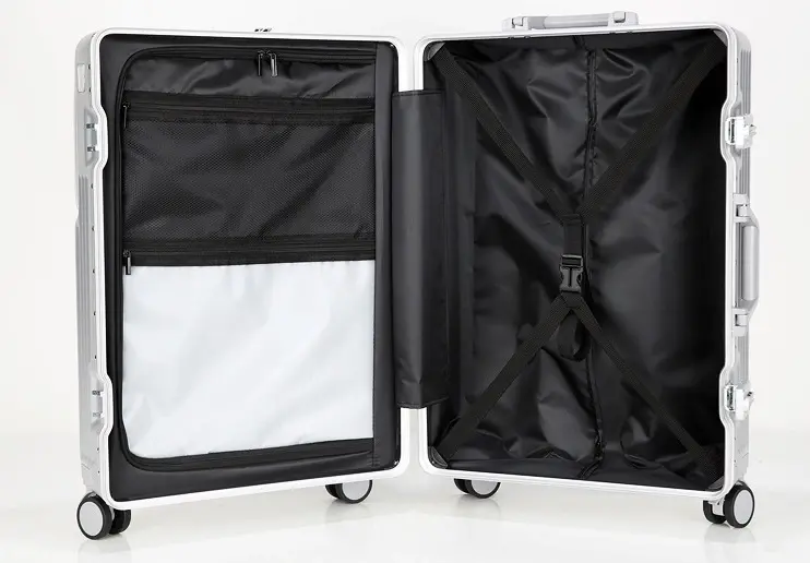 alt="KINGSGEAR Front Opening Trolley Suitcase – ইউএসবি চার্জিং পোর্ট, পাসওয়ার্ড লক ও 360° স্পিনার হুইলসহ প্রিমিয়াম হার্ড শেল ট্রাভেল লাগেজ"