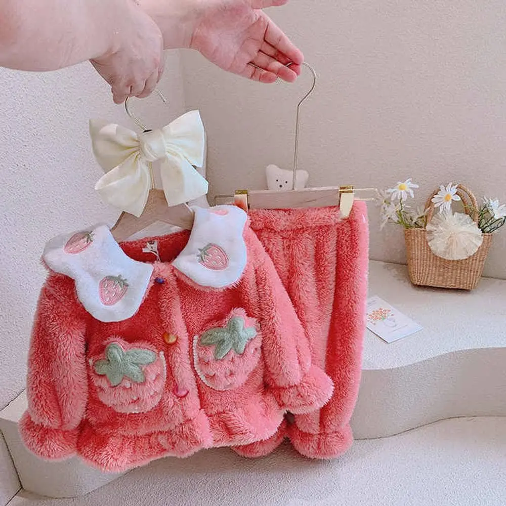 Warm woolen pajama set strawberry Orange