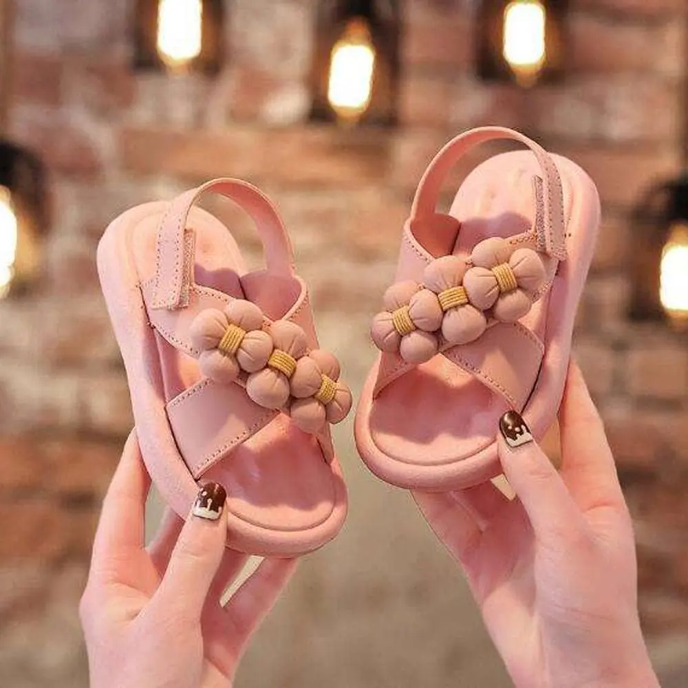 Girls Beach Sandals Pink / 34
