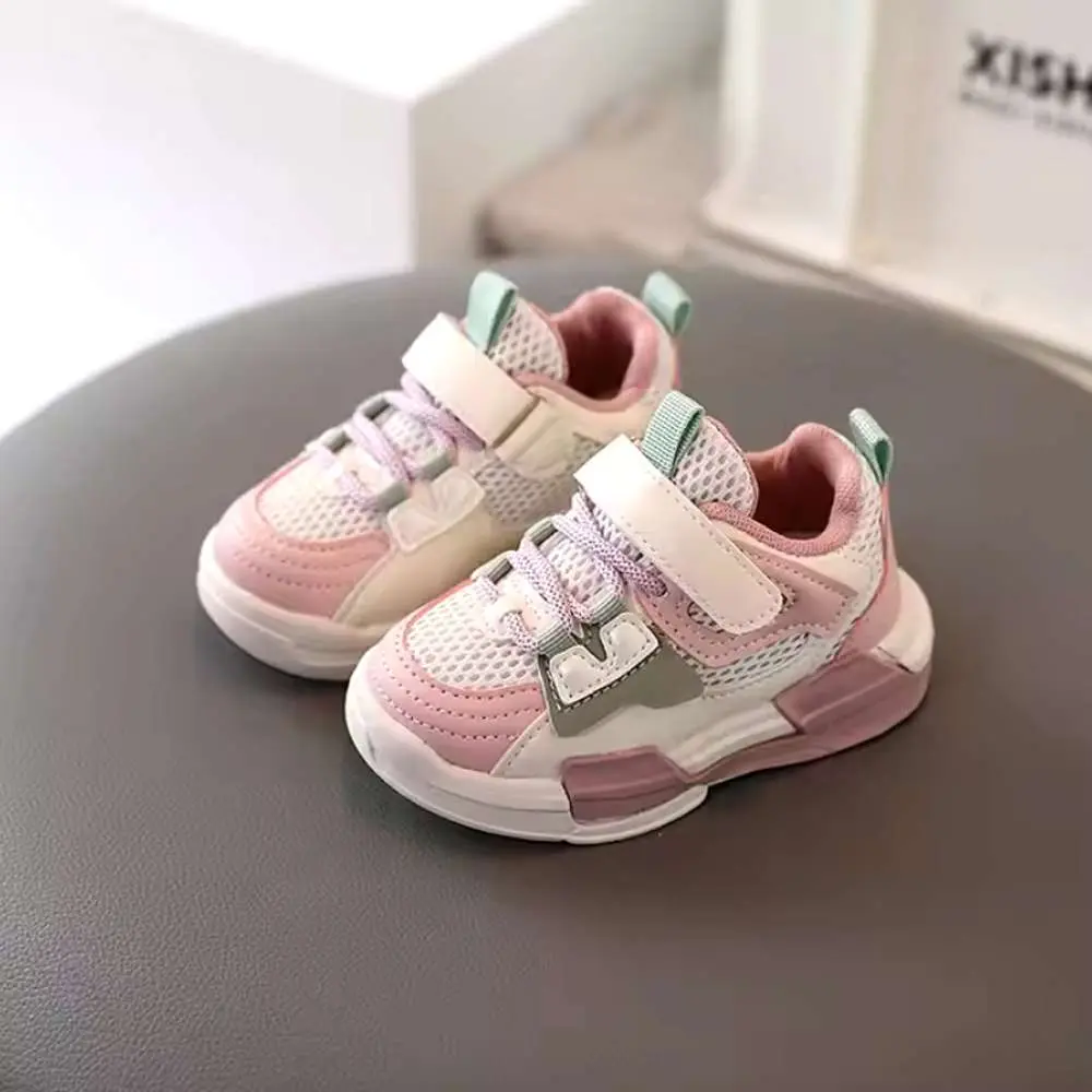 Casual Sneaker / 6-9 M (21)