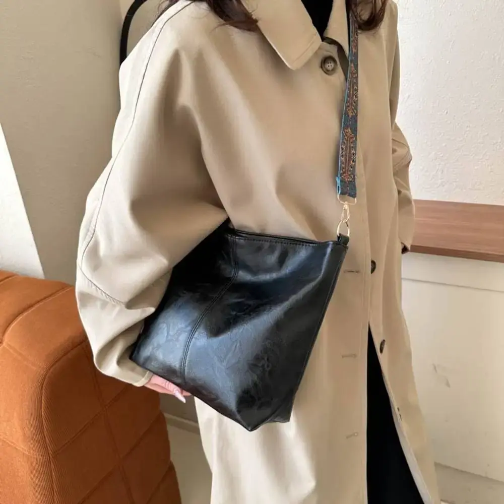 Stylish Leather Hobo Bag for Women